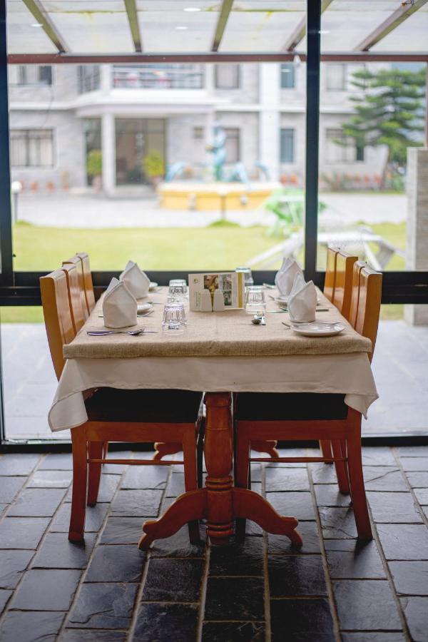 Gateway Himalaya Resort Ghanpokhara Exterior foto